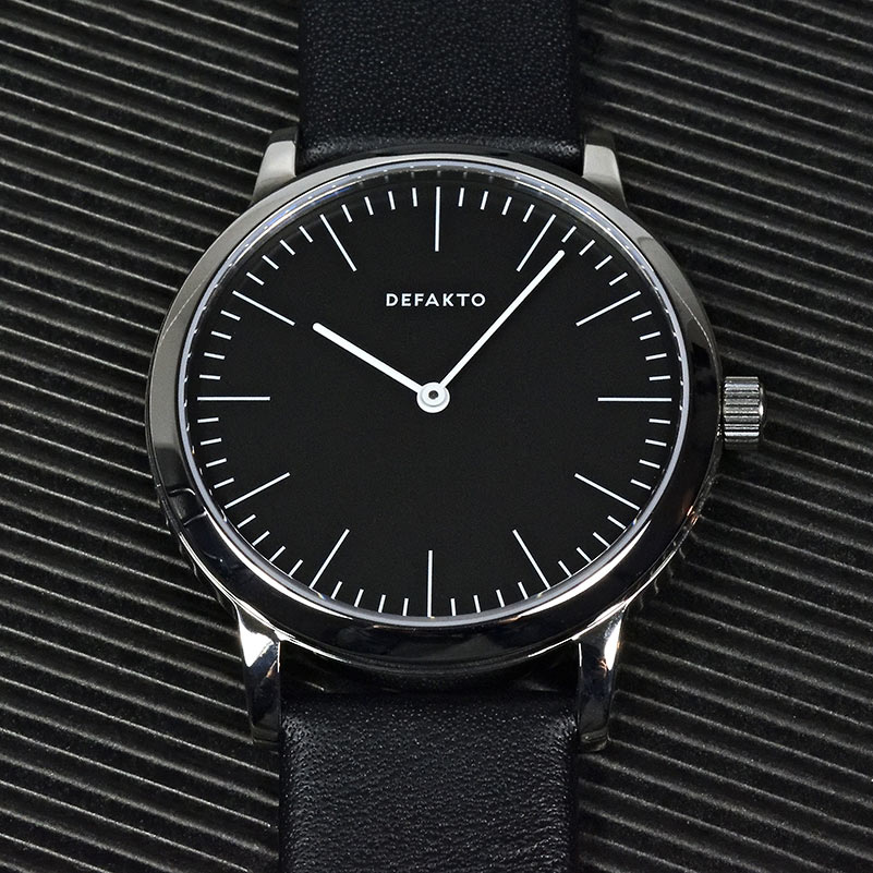 Defakto Watches - minimal design wrist watches for purists, made in germany 